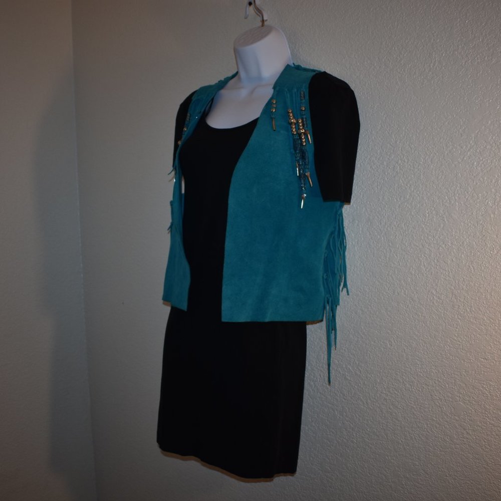 Vintage Leather Cowgirl vest - Picture 4 of 13